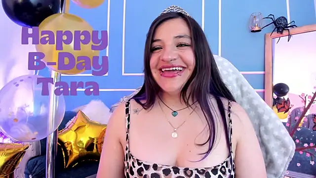 TaraTaylorr – Live XXX-chat
