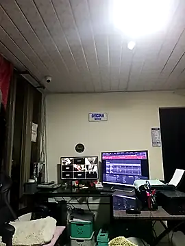 Chat +18 de NathalialLooes ao vivo