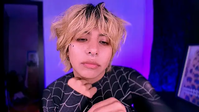 Show modela Aronn_44 na web-kameri