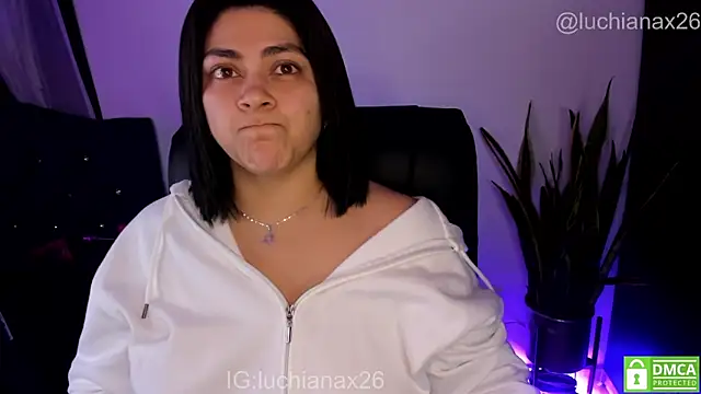 Chat +18 de lucy26_ ao vivo