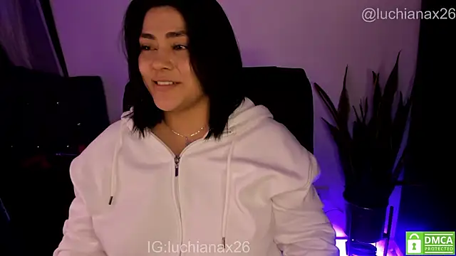 Онлайн чат XXX lucy26_