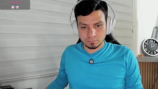 Rick_Adams Adlı Modelin Canlı XXX Sohbeti
