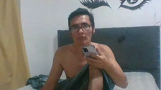 AlbertBigCock 网络视讯表演