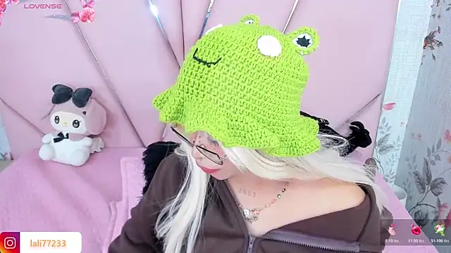 Онлайн чат XXX SafiroAgataaa