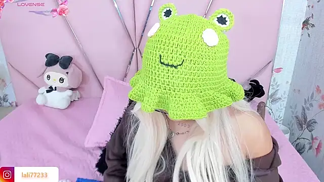 SafiroAgataaa's Live XXX Chat