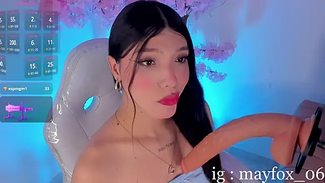 May_Fox_'s Live XXX Chat