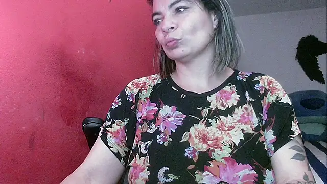 Chatroom XXX en direct de charlotedoll
