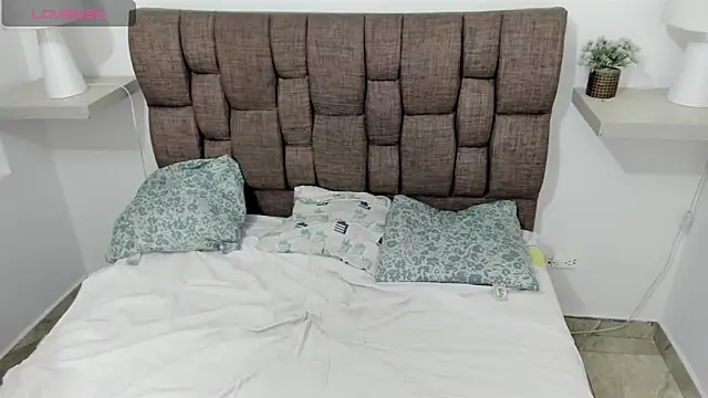 casey_jamess – Naživo XXX chat