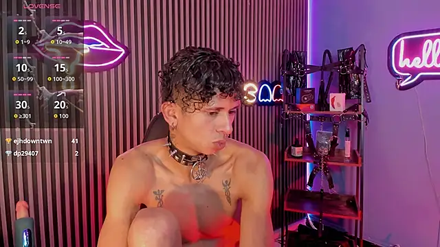 Maximoking26's Webcam Show