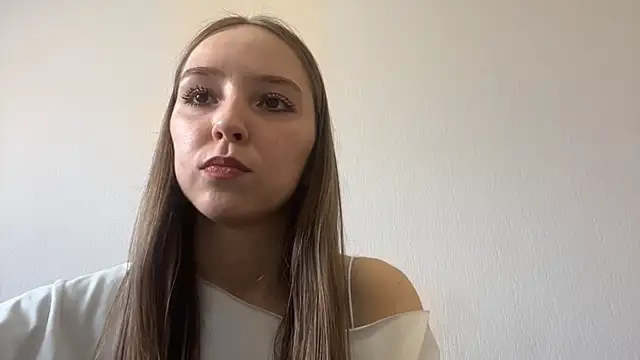 QueenBalensiefen – Naživo XXX chat