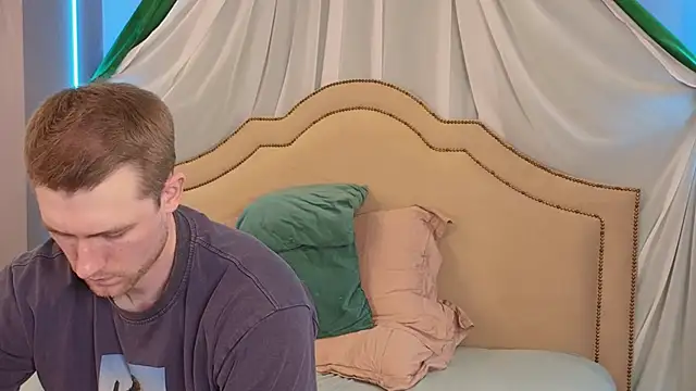 EthanPinkman webcam show