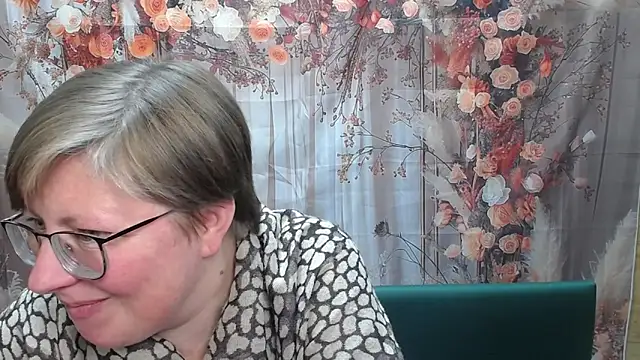 RadaChudna: онлайн-секс-чат