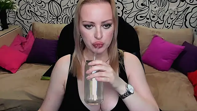 Chat +18 de Hotdreamhere ao vivo