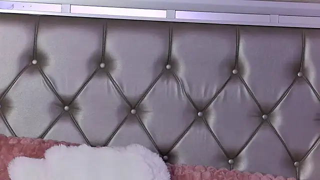 LunaHart's Live XXX Chat