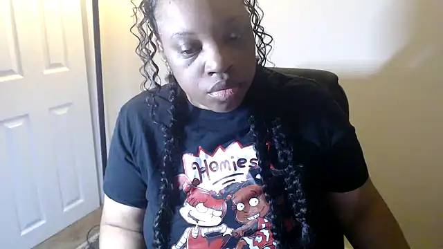 Chat +18 de Sexymona1218 ao vivo