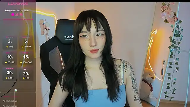 AliceeinWonderlanddd Show Webcam
