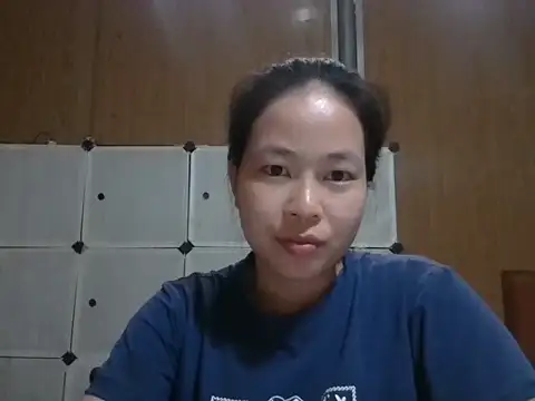 Chat XXX ao vivo de Cat-meow
