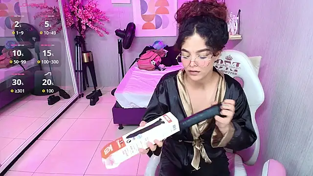 Maggy_t18 live XXX chat