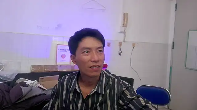 xhqdsn Live XXX chat