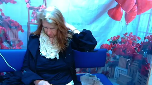 AliceWriter Live XXX Chat
