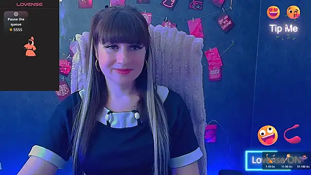 Czat XXX na żywo – Violla_My