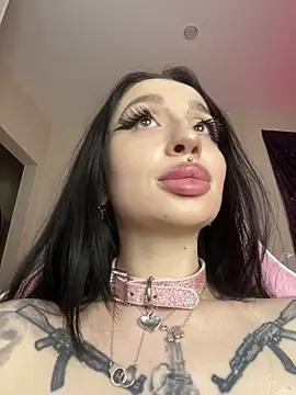Molly__Moon's Live Chat Room