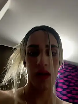 Sexy_valgirl: διαδικτυακό σόου στην κάμερα