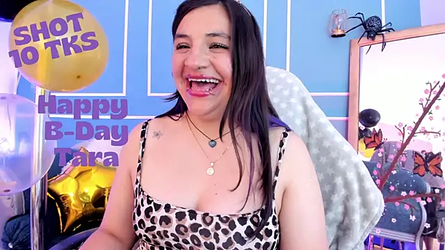 TaraTaylorr live XXX chat