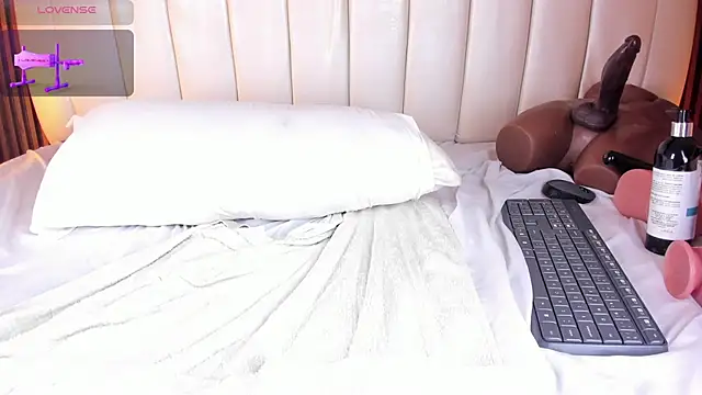 SandraMilerr's Live XXX Chat