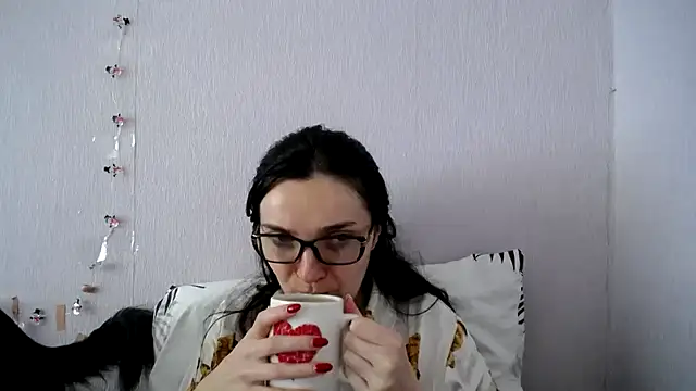 Shiny_gine Adlı Modelin Canlı XXX Sohbeti