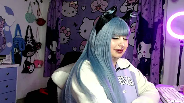 Chat +18 de lussyevans24 ao vivo