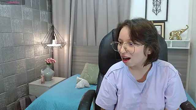 Klaret_Toy live XXX chat