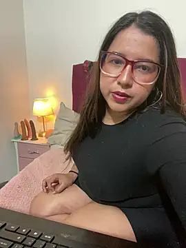 shara_'s Live XXX Chat