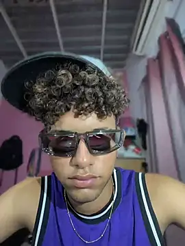 Chat +18 de Stickmendez ao vivo