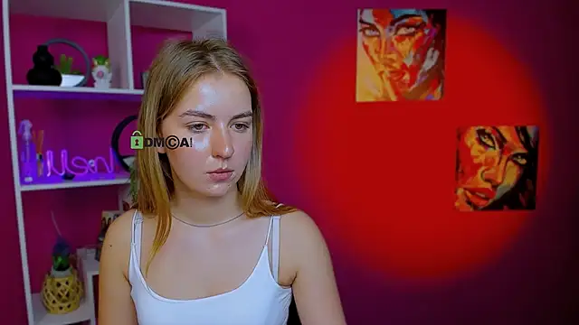 lina_moone's Webcam Show