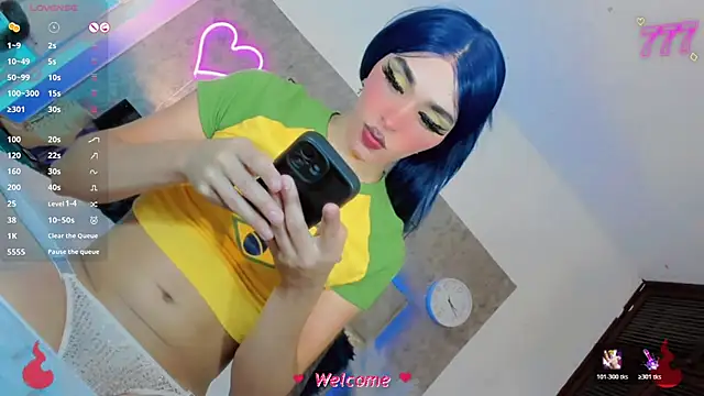 Baby_Aliz Show in webcam