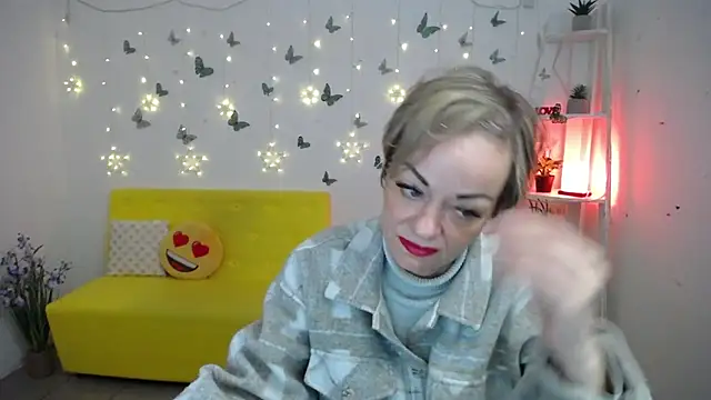 NikaMayu's Live XXX Chat