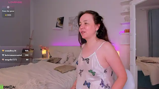 Chat XXX en directo de Kira_Adler
