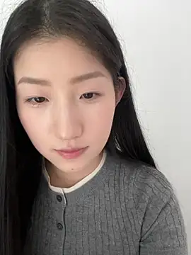 Chat XXX en directo de Mina_ovo