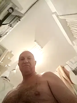 Io125's Webcam Show