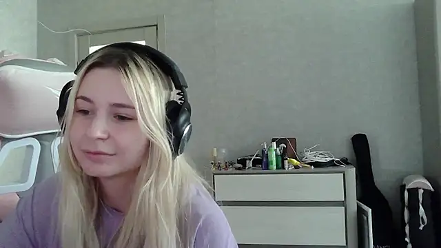 VladaLevine Chat XXX live