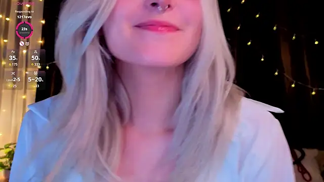 ShyniAlice's Webcam Show