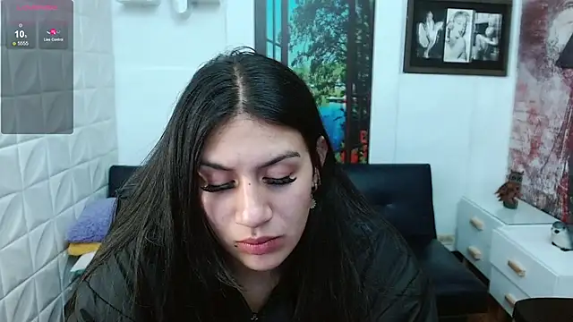 gigi_gilt_ Chat XXX live