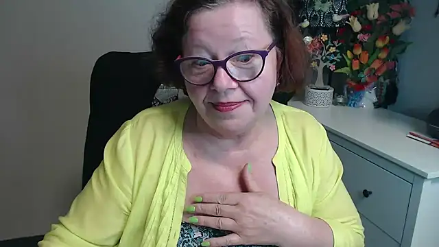XXX chat uživo modela Adelewildx