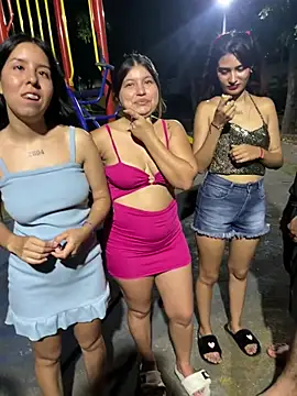 Chat +18 de royalgirls_x ao vivo