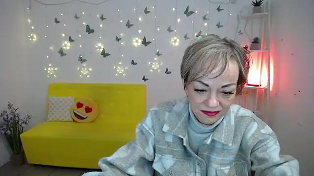 NikaMayu Adlı Modelin Canlı XXX Sohbeti