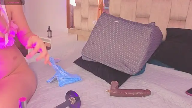 Živý XXX chat Miah_Stewart