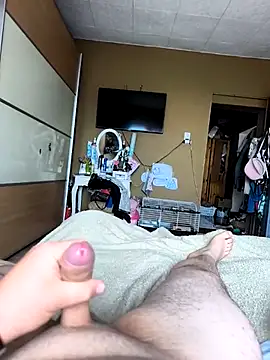 Yolinga205's Webcam Show