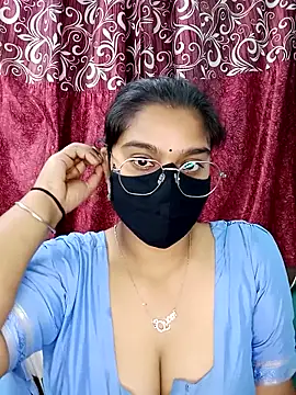 Jasmine_jaaan élő XXX-chatje