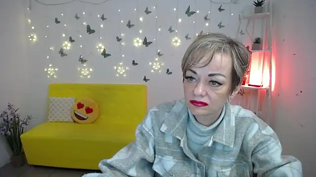 Chat XXX en directo de NikaMayu